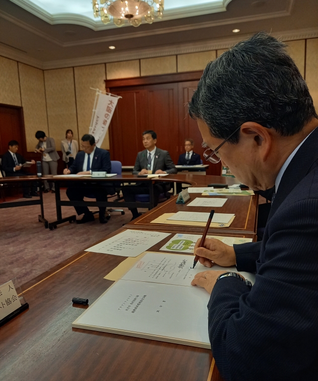 dr6qqovoeqdld2ta54fq4r-vtie41-3q.jpg dr6qqovoeqdld2ta54fq4r-vtie41-3q.jpg